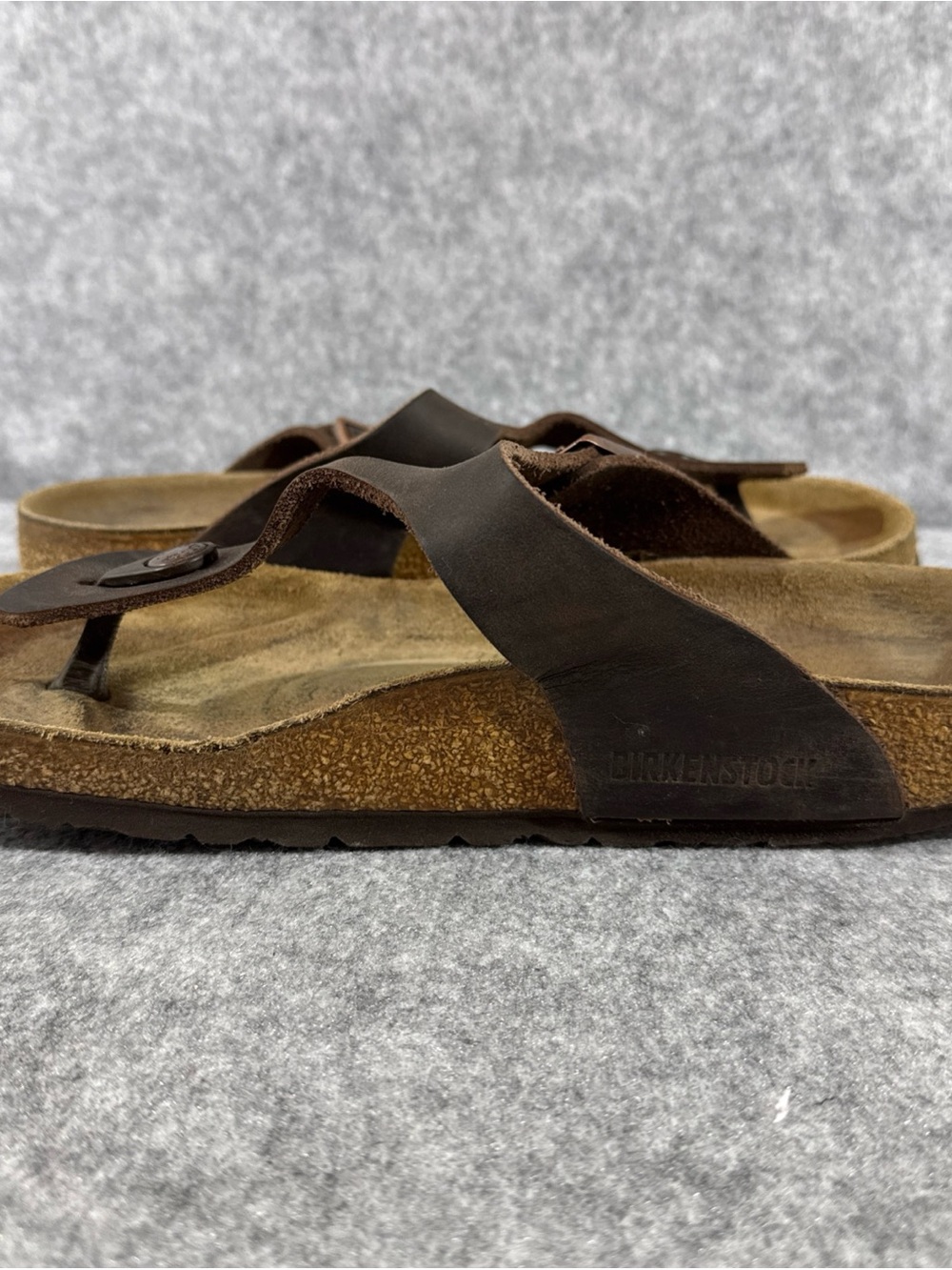 Birkenstock Gizeh Sandals - Womens 39 - Brown Summer Comfort Wide Buckle Leather - Picture 5 of 10